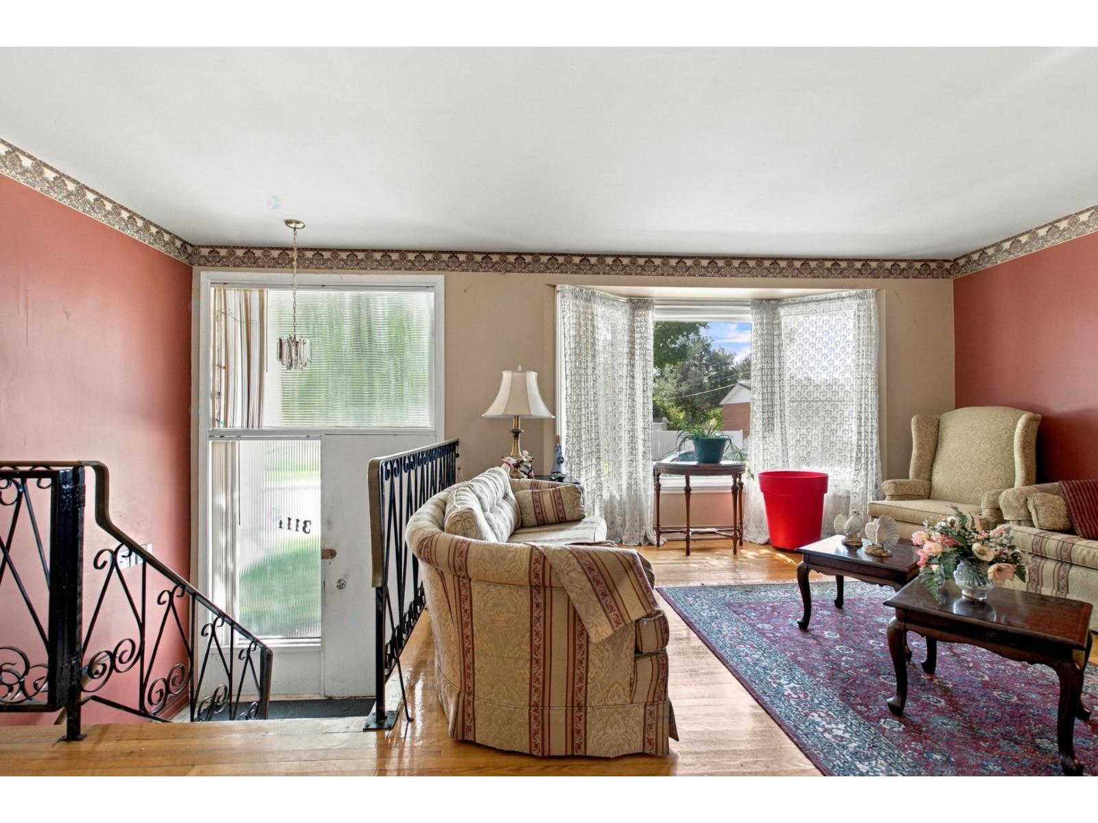 3111 Rue Routhier Longueuil (Le Vieux-Longueuil) Quebec Canada J4L3N6 3