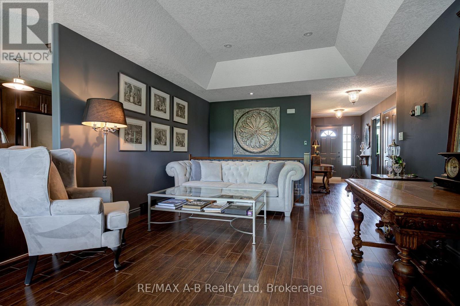 131 Guest Court, St. Marys, Ontario  N4X 1E5 - Photo 16 - X13800188