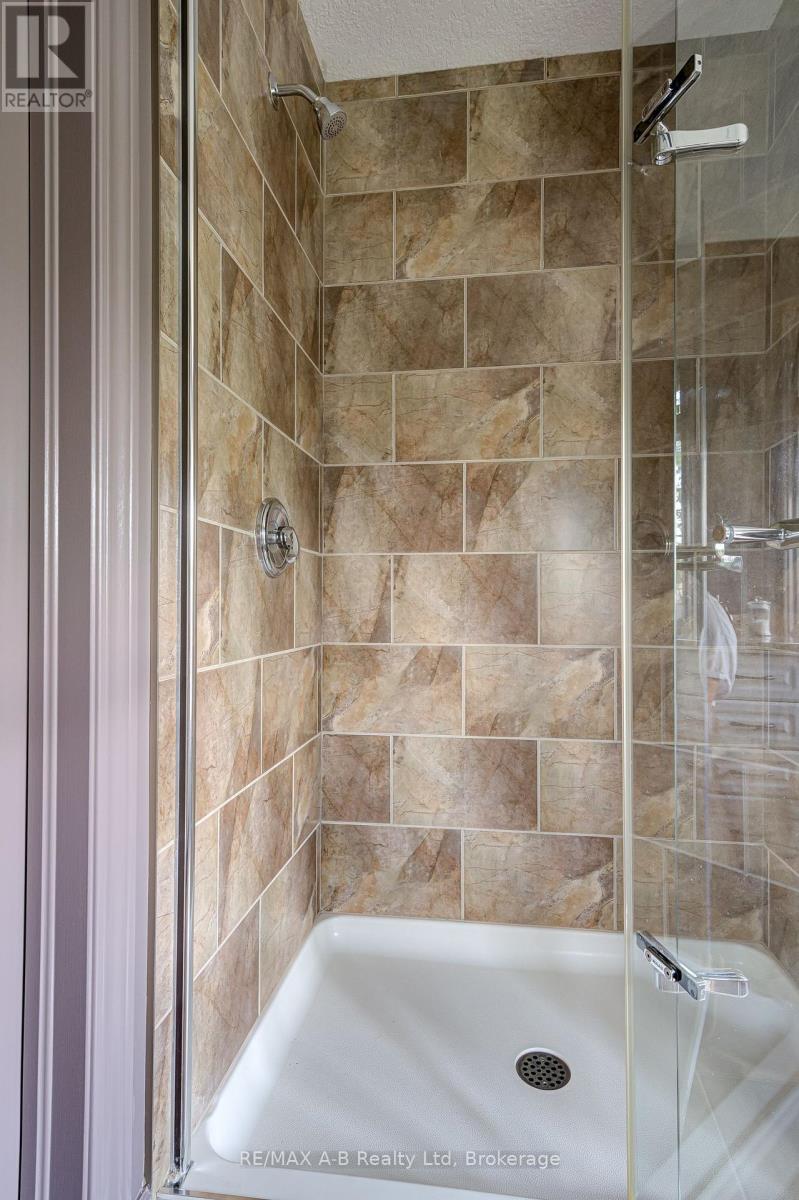 131 Guest Court, St. Marys, Ontario  N4X 1E5 - Photo 33 - X13800188