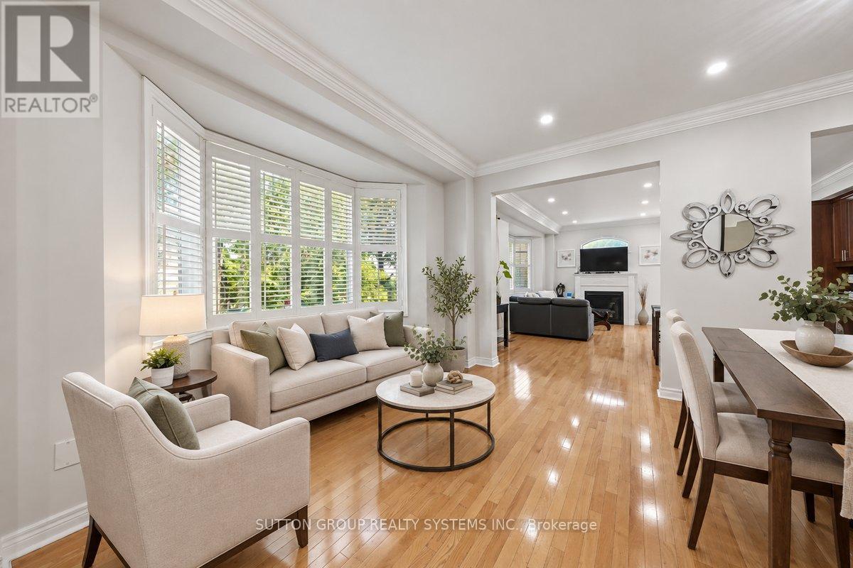3348 Sunlight Street, Mississauga, Ontario  L5M 0G8 - Photo 7 - W13580230