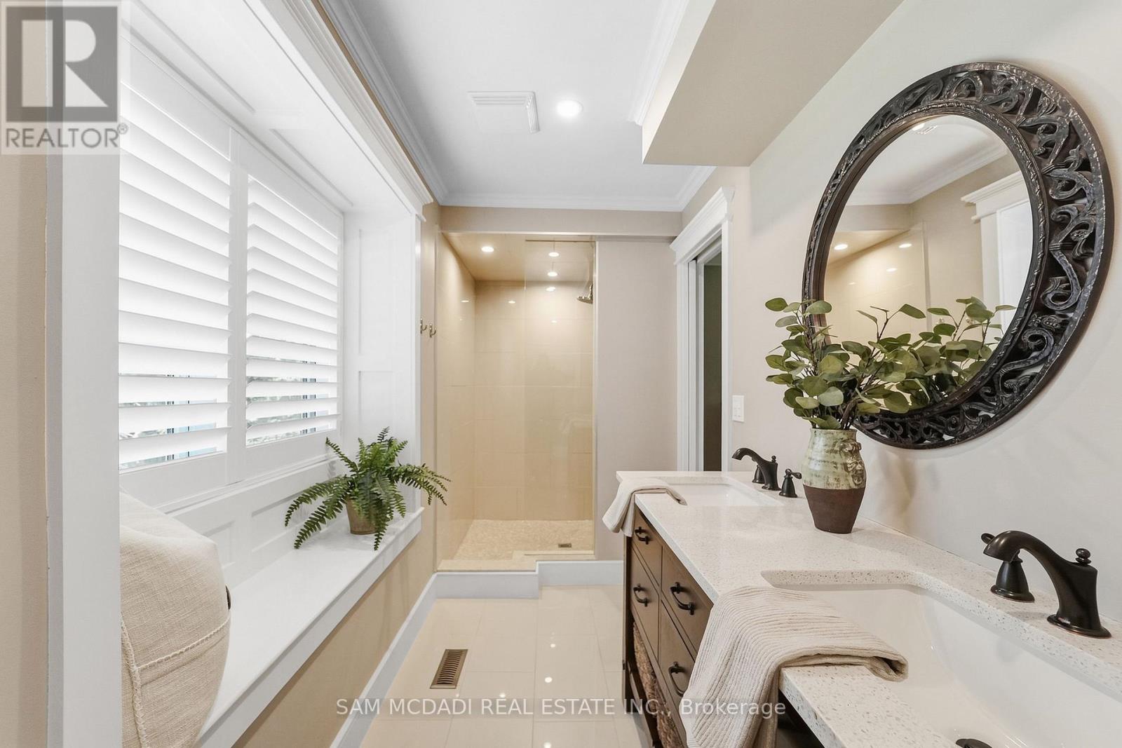 21 Kenninghall Boulevard, Mississauga, Ontario  L5N 1J5 - Photo 35 - W13799350