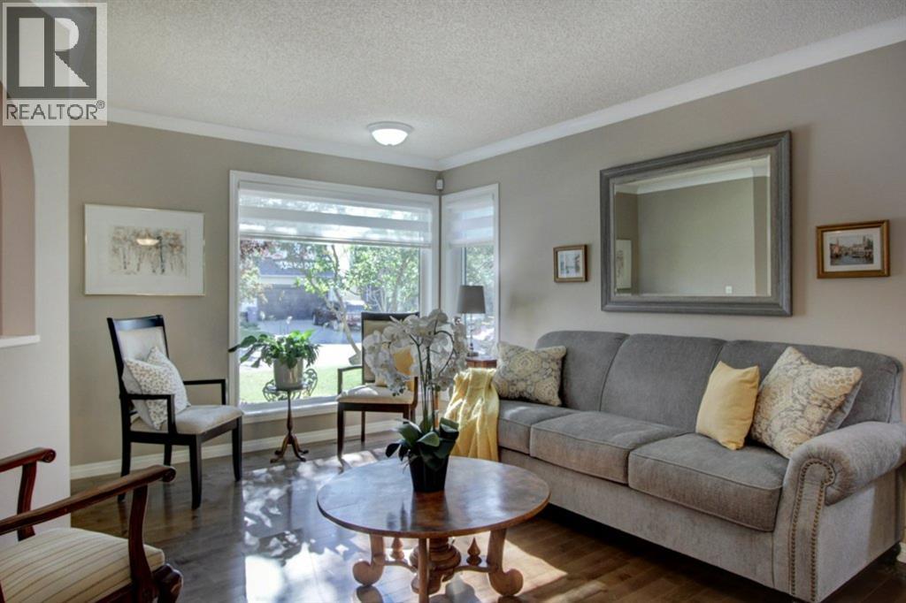 311 Douglasbank Green Se, Calgary, Alberta  T2Z 1V7 - Photo 4 - A2327922