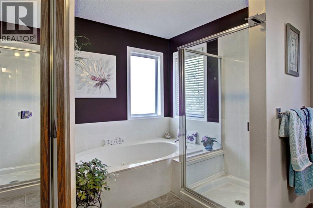 311 Douglasbank Green Se, Calgary, Alberta  T2Z 1V7 - Photo 17 - A2327922