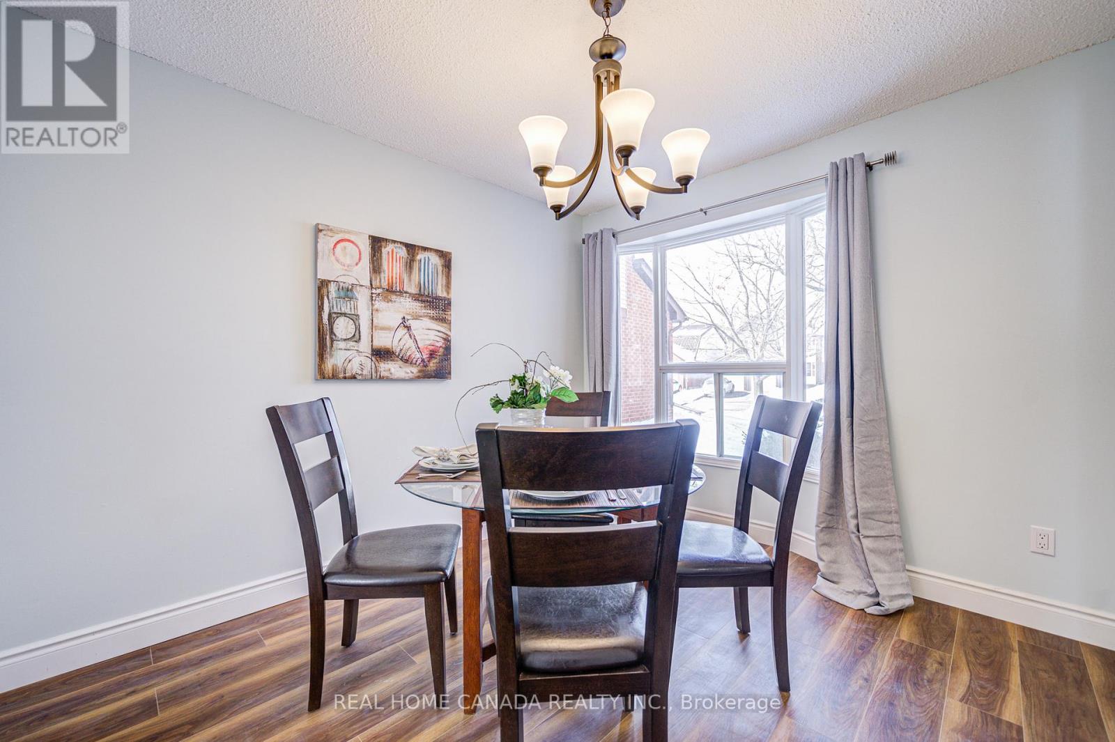 21 Hallen Road, Brampton, Ontario  L6Y 2V5 - Photo 6 - W13800130
