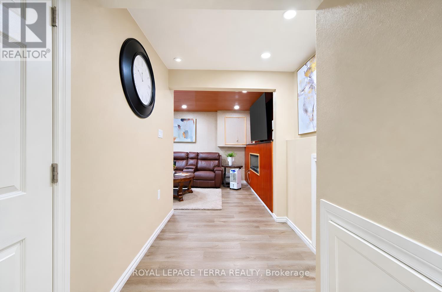 1571 Lewisham Drive, Mississauga (Clarkson), Ontario  L5J 3R2 - Photo 39 - W13800140