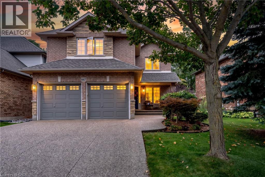 667 SANDCHERRY Drive, Burlington, Ontario