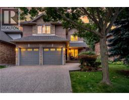 667 SANDCHERRY Drive, Burlington, Ontario