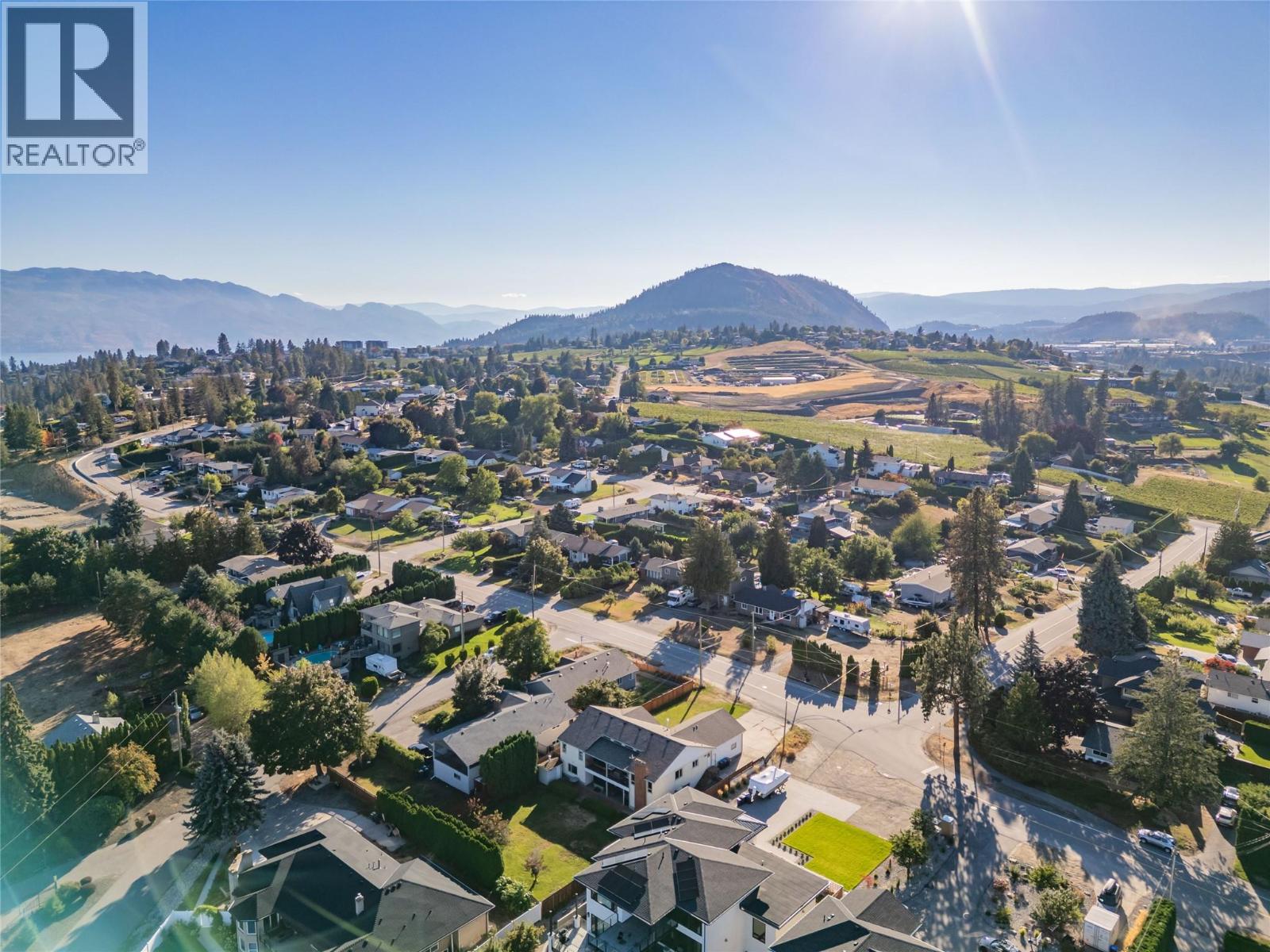 2245 Thacker Drive, West Kelowna, British Columbia  V1Z 1V5 - Photo 65 - 10401089