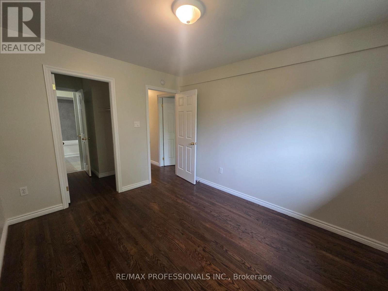 Upper - 881 Lawrence Road, Hamilton, Ontario  L8K 2A4 - Photo 16 - X13800132
