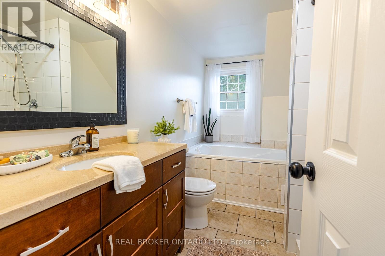 14 Pamela Place, Guelph (Willow West/sugarbush/west Acres), Ontario  N1H 8E1 - Photo 18 - X13800176