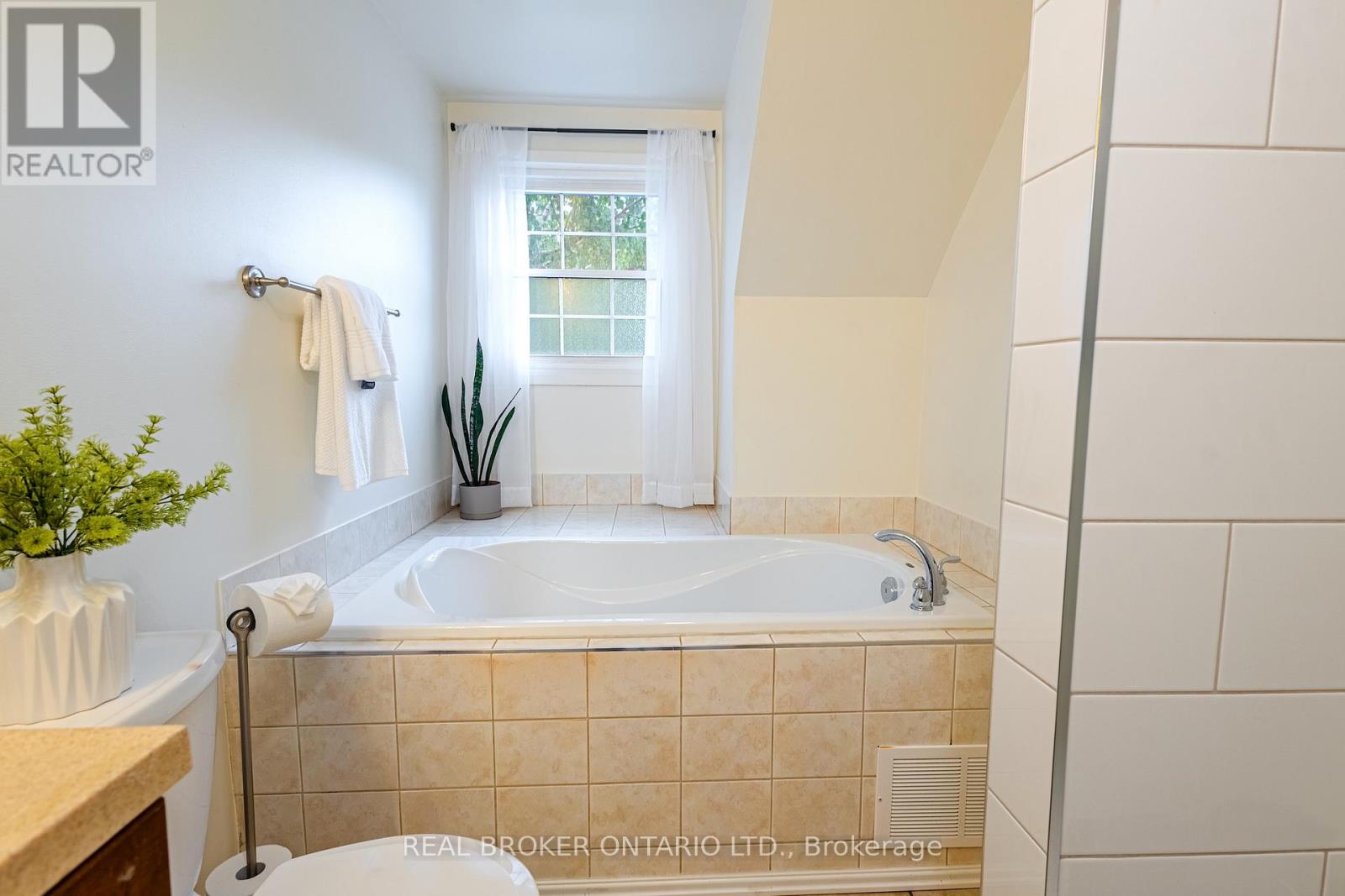 14 Pamela Place, Guelph (Willow West/sugarbush/west Acres), Ontario  N1H 8E1 - Photo 19 - X13800176