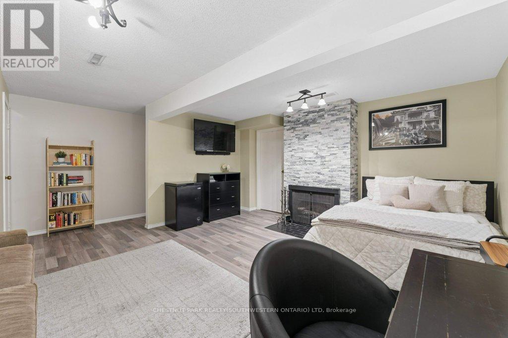 4 - 255 Northlake Drive, Waterloo, Ontario  N2V 1Z2 - Photo 27 - X13800202