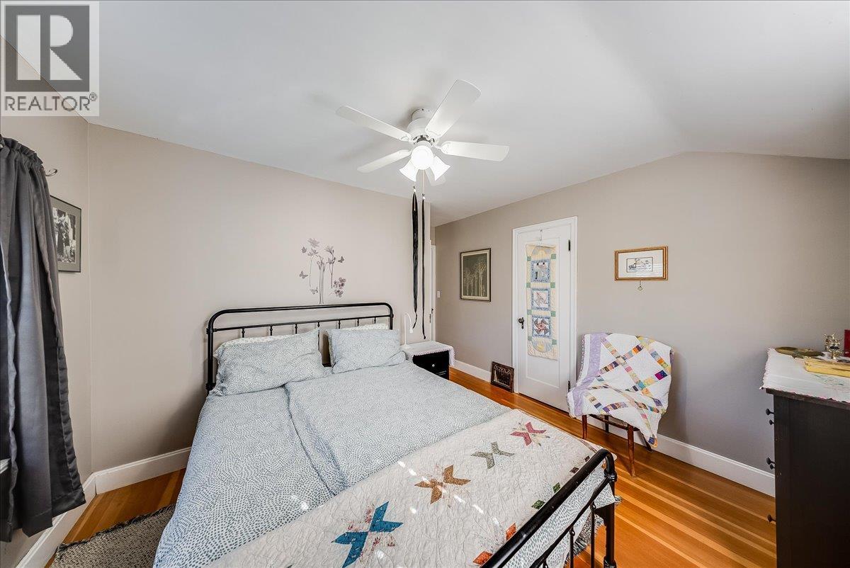 160 Oxford Road, Warfield, British Columbia  V1R 2T3 - Photo 29 - 10401085
