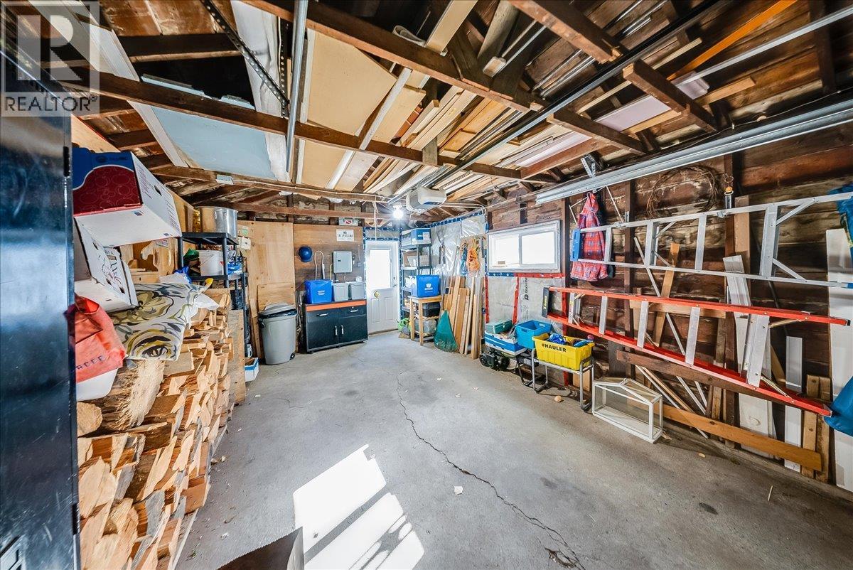 160 Oxford Road, Warfield, British Columbia  V1R 2T3 - Photo 45 - 10401085