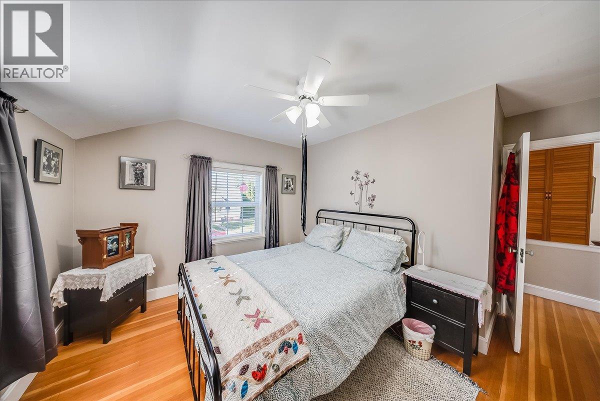 160 Oxford Road, Warfield, British Columbia  V1R 2T3 - Photo 28 - 10401085