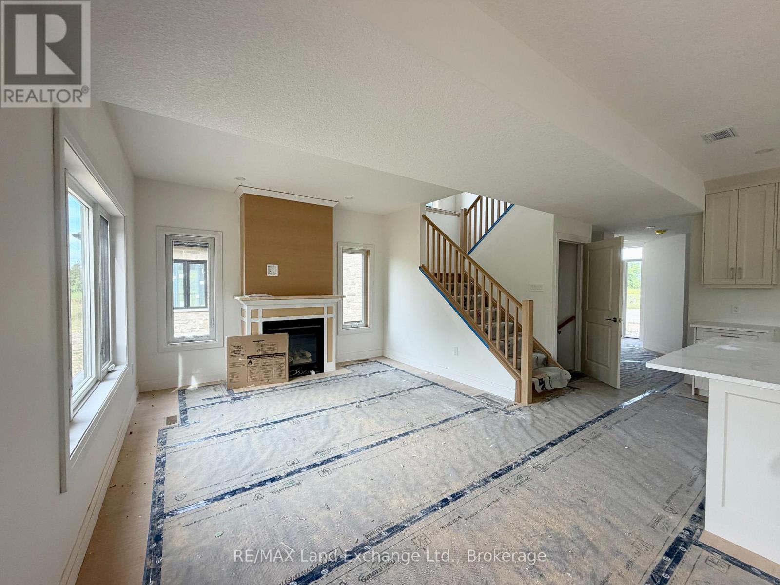 382 Frances Street, Saugeen Shores, Ontario  N0H 2C3 - Photo 3 - X13150696