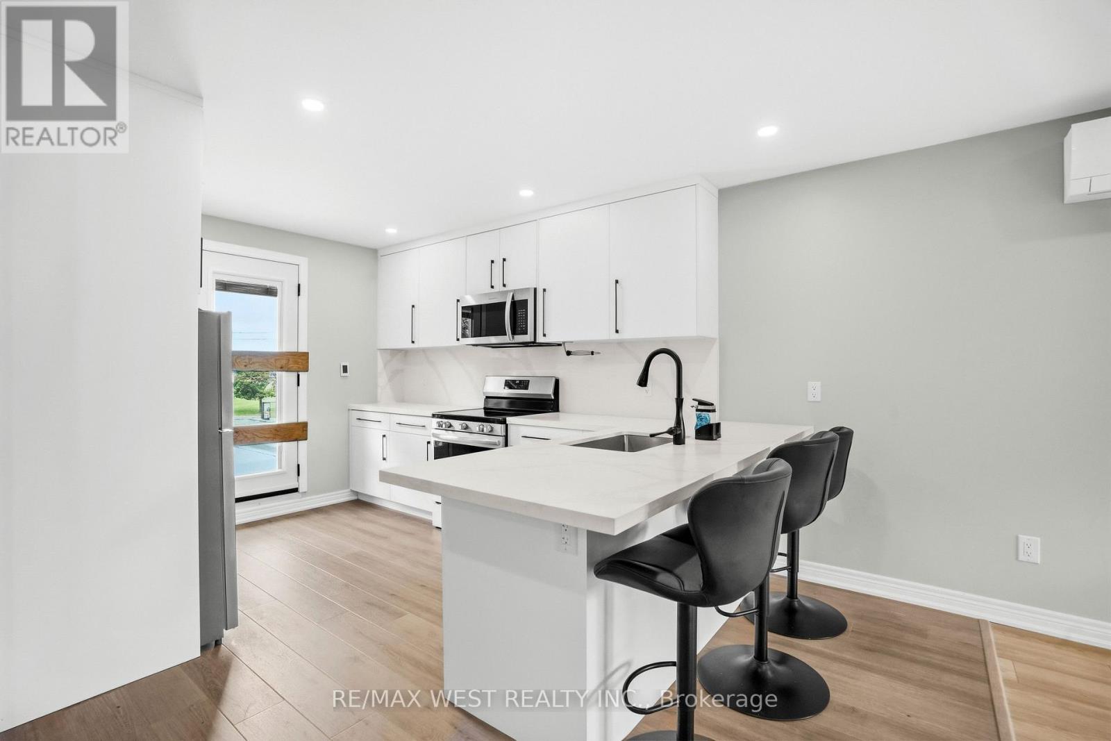 34 Sweet Oak Court, Brampton, Ontario  L6Y 3S5 - Photo 18 - W13800146
