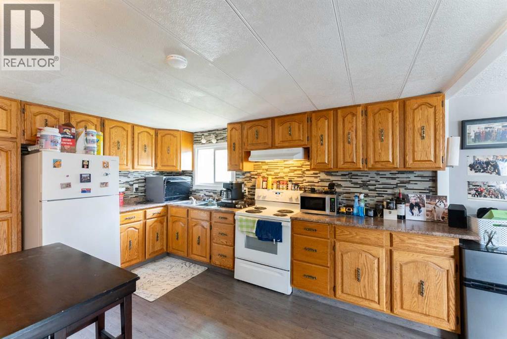 14, 5301 2 Street, Coalhurst, Alberta  T0L 0V0 - Photo 8 - A2342523