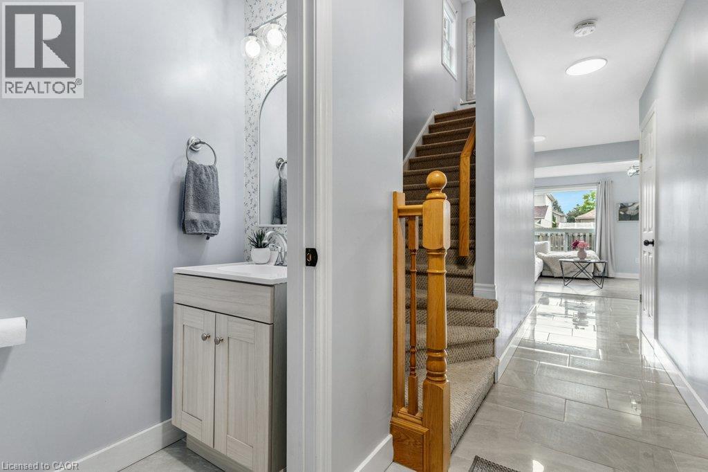 107 Gibbons Drive, Fergus, Ontario  N1M 3V8 - Photo 8 - 40864375