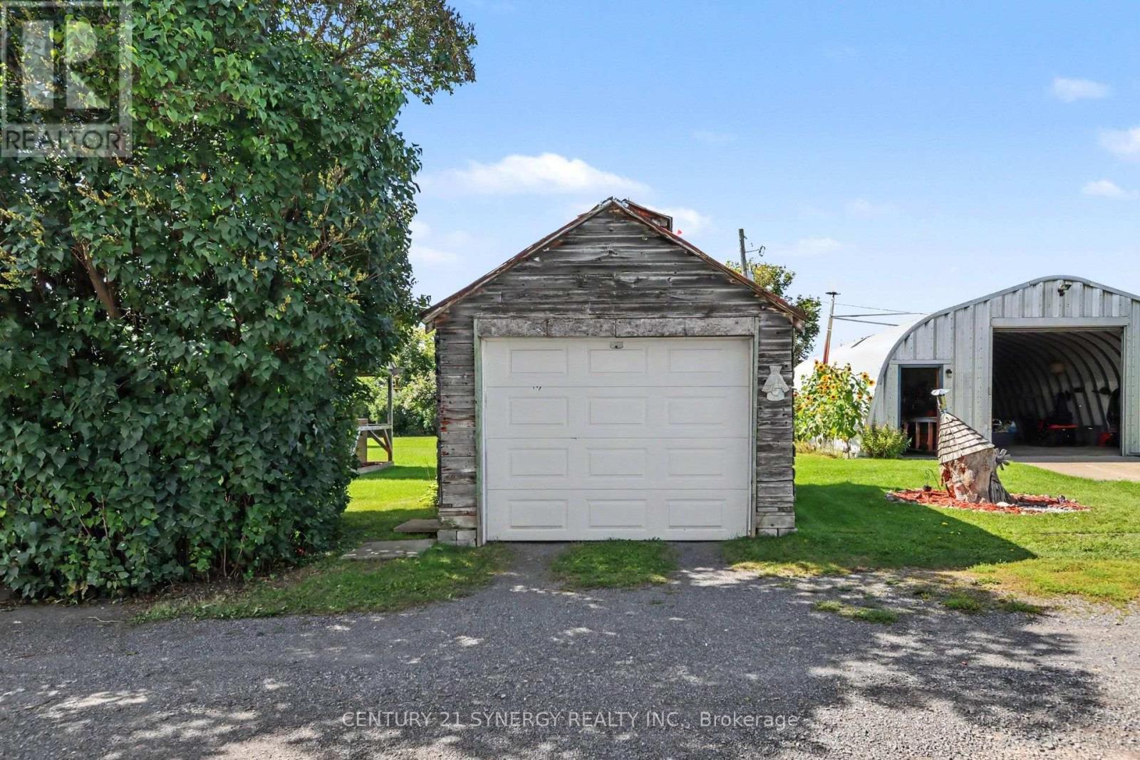 2452 Colonial Road, Ottawa, Ontario K4B 1J1 - Photo 4 - X13800222