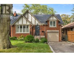 4 ATHLONE DRIVE, Toronto, Ontario