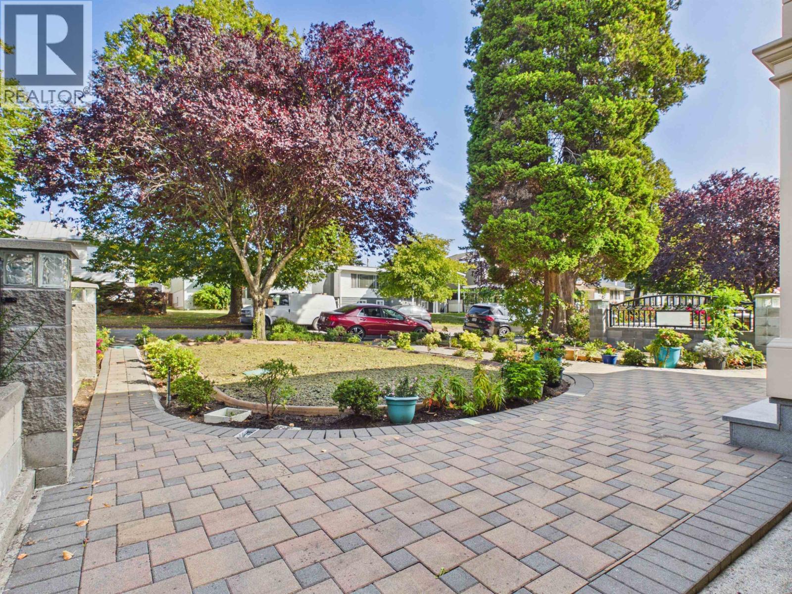 426 E 63 AVENUE photo 13