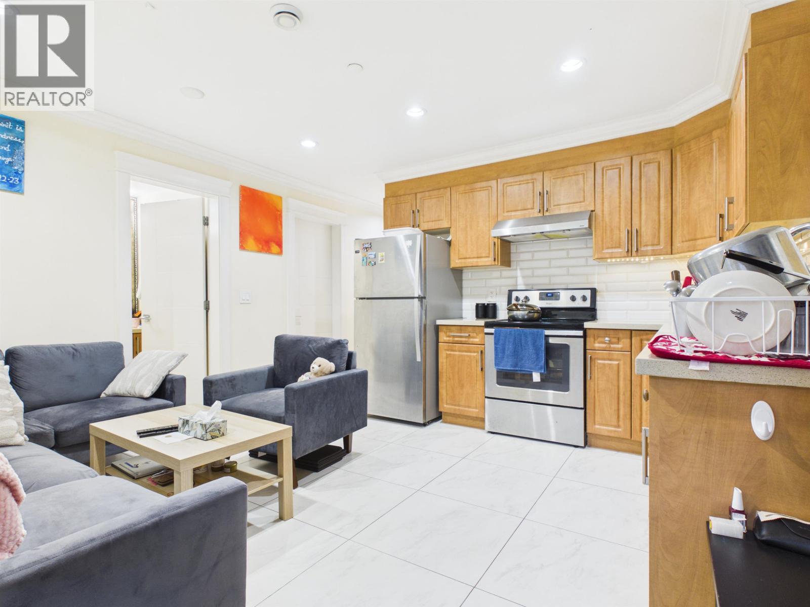 426 E 63 AVENUE photo 5