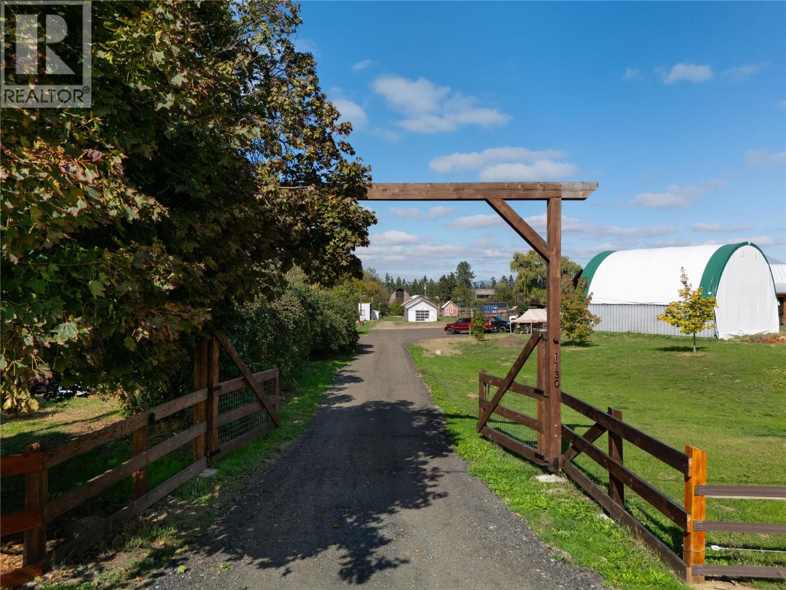 1130 Thomas Hayes Road Spallumcheen Photo 4 1130 Thomas Hayes Road Spallumcheen Photo 4