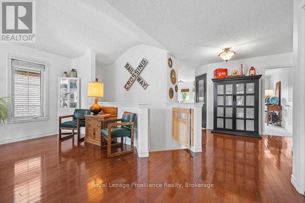 83 Gavey Street, Belleville (Thurlow Ward), Ontario  K8N 4Z5 - Photo 10 - X13800312