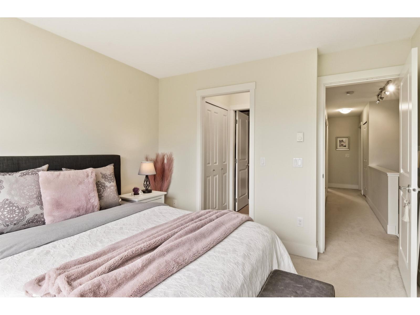 20 3399 151ST STREET photo 11