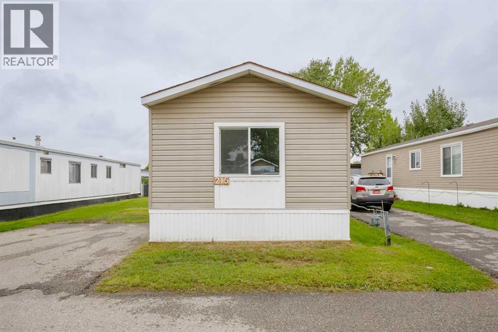 215, 6220 17 Avenue, Calgary, Alberta  T2A 0W6 - Photo 1 - A2345377