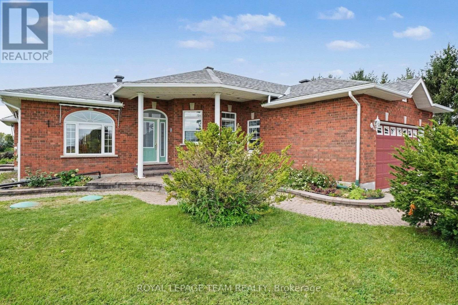 3282 County 16 Road, North Dundas, Ontario K0E 1W0 - Photo 2 - X13800304