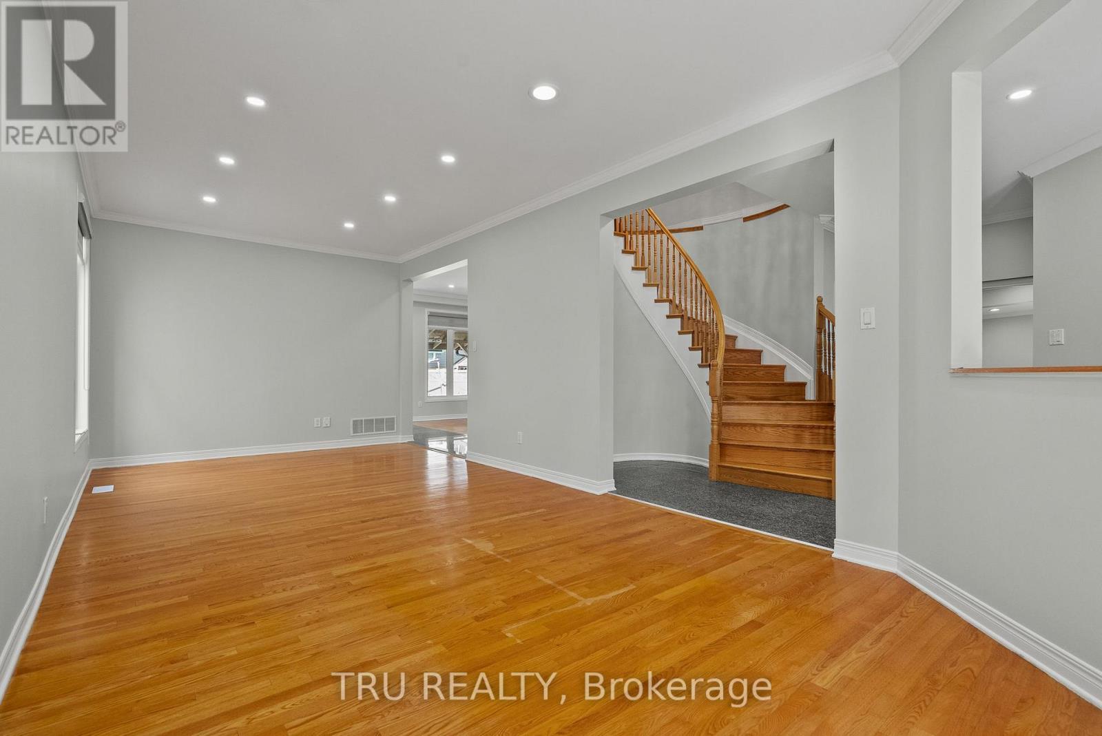 27 Upminster Way, Ottawa, Ontario  K2J 5H1 - Photo 10 - X13800322