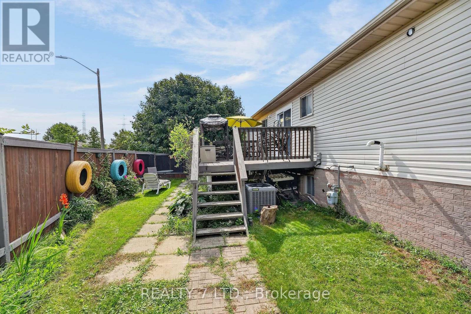 54 Cowan Drive, Thorold, Ontario  L2V 4Y9 - Photo 33 - X13800282