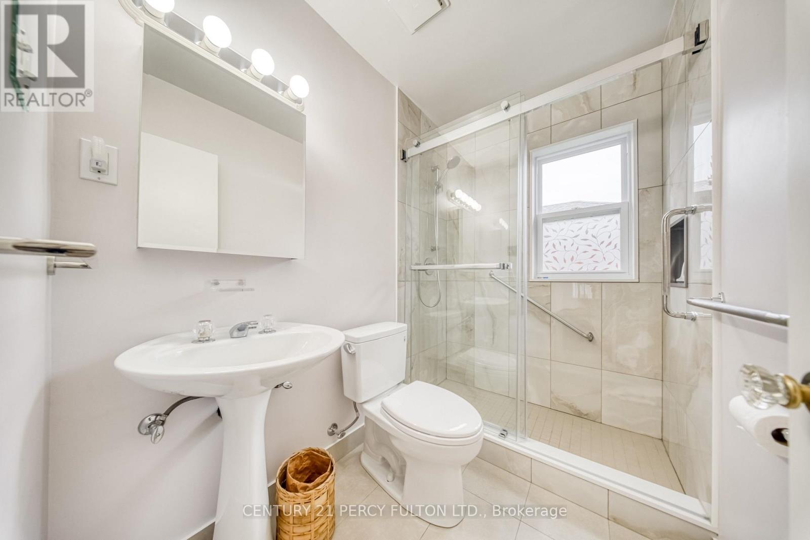 13 Graylee Avenue, Toronto, Ontario  M1J 1M5 - Photo 19 - E13800302
