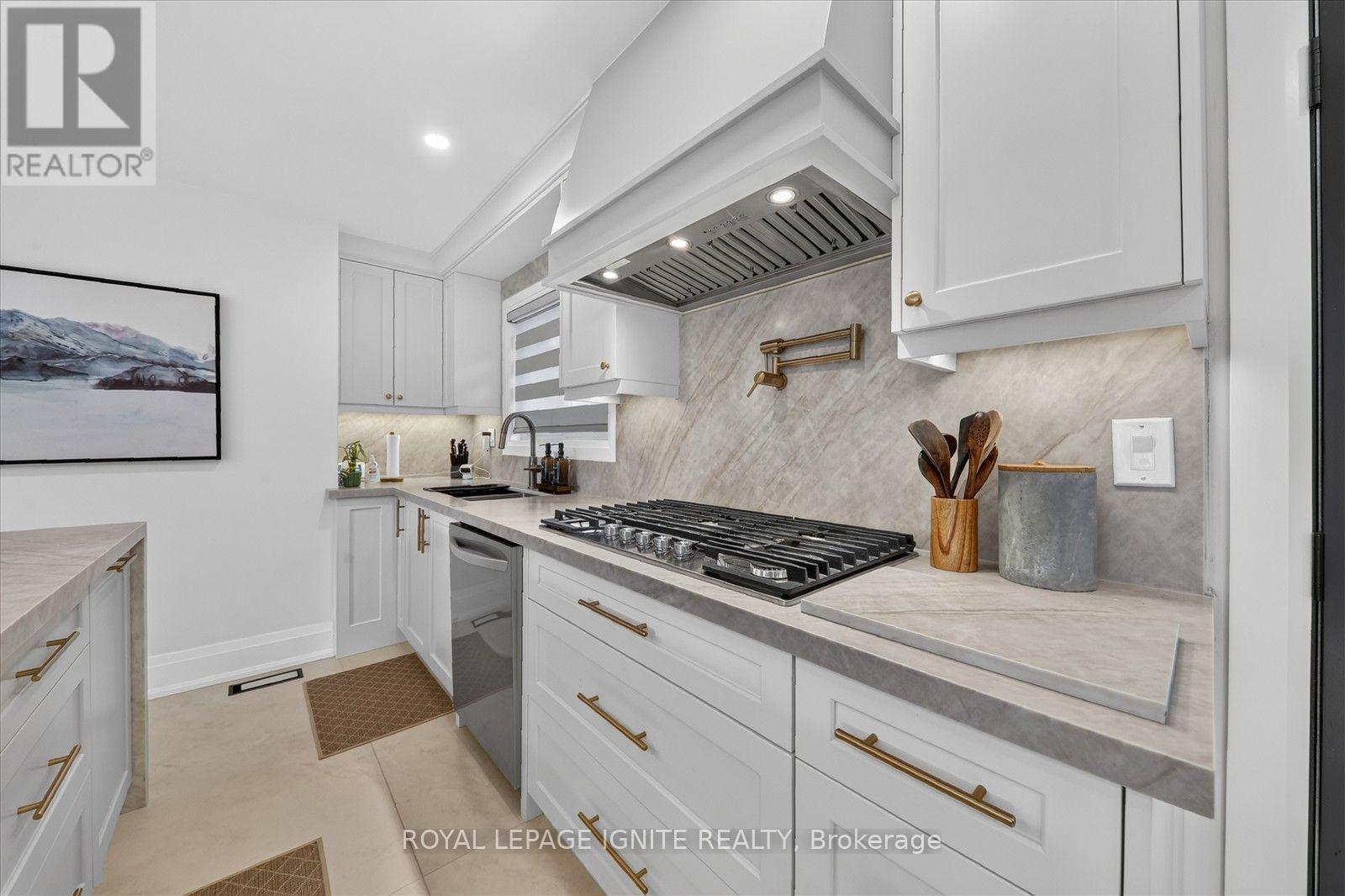 103 Baker Street, Whitchurch-Stouffville, Ontario  L4A 4X9 - Photo 17 - N13800272