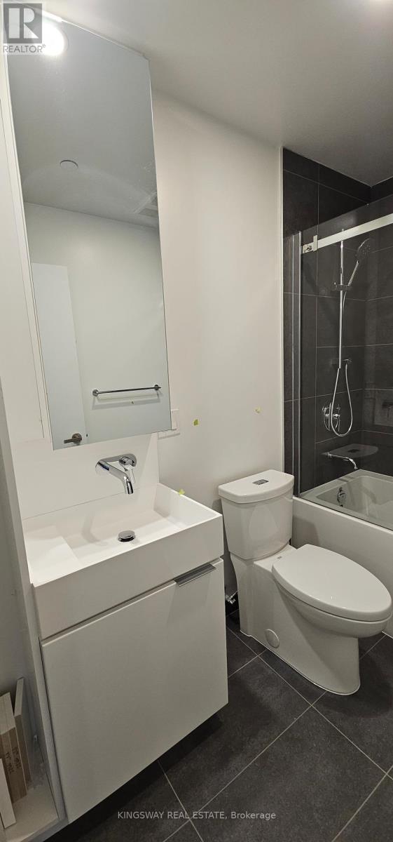 405 - 370 Martha Street, Burlington, Ontario  L7R 2P7 - Photo 24 - W13800270