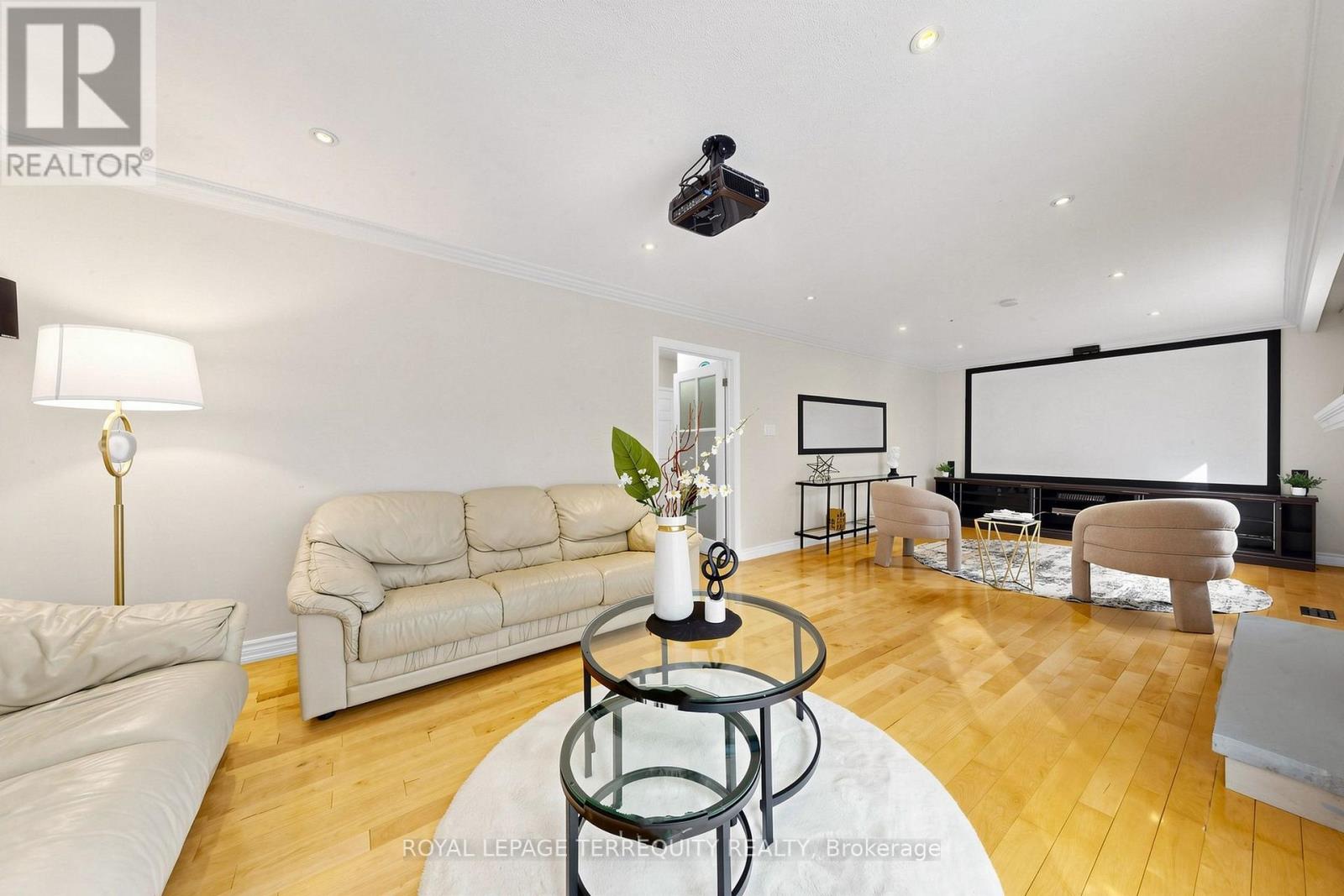 6 Fulwell Crescent, Toronto, Ontario  M3J 1Y3 - Photo 35 - W13800336