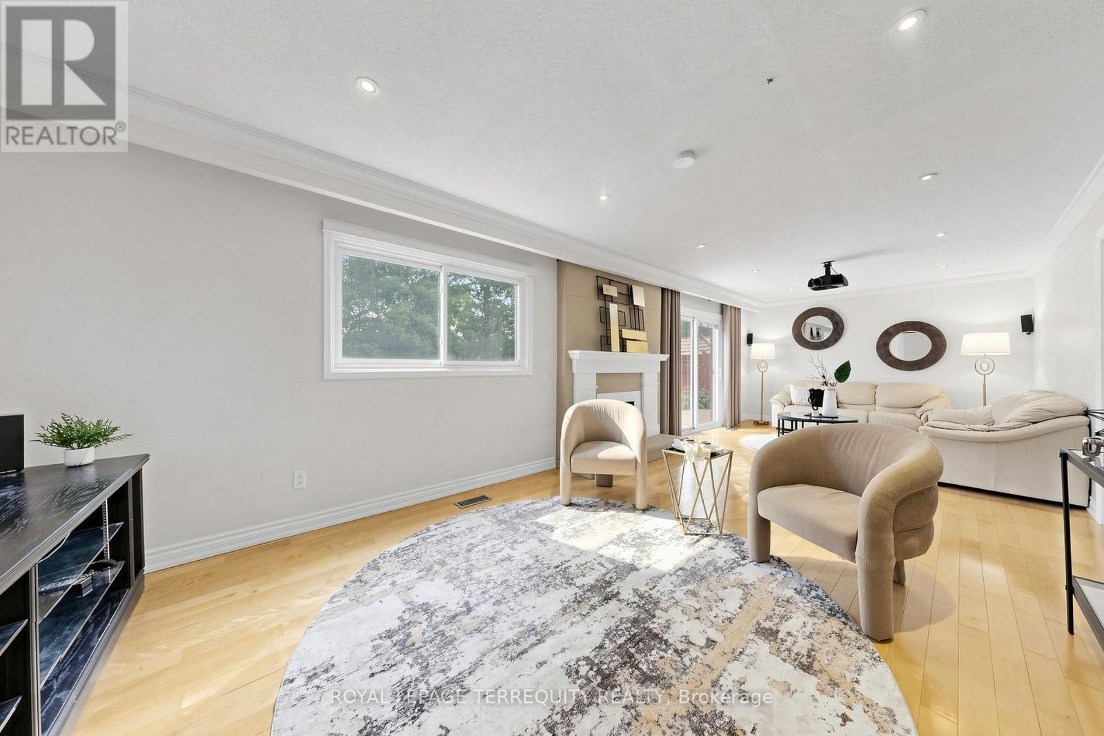 6 Fulwell Crescent, Toronto, Ontario  M3J 1Y3 - Photo 38 - W13800336