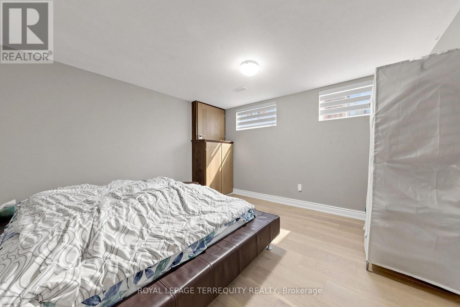 6 Fulwell Crescent, Toronto, Ontario  M3J 1Y3 - Photo 43 - W13800336
