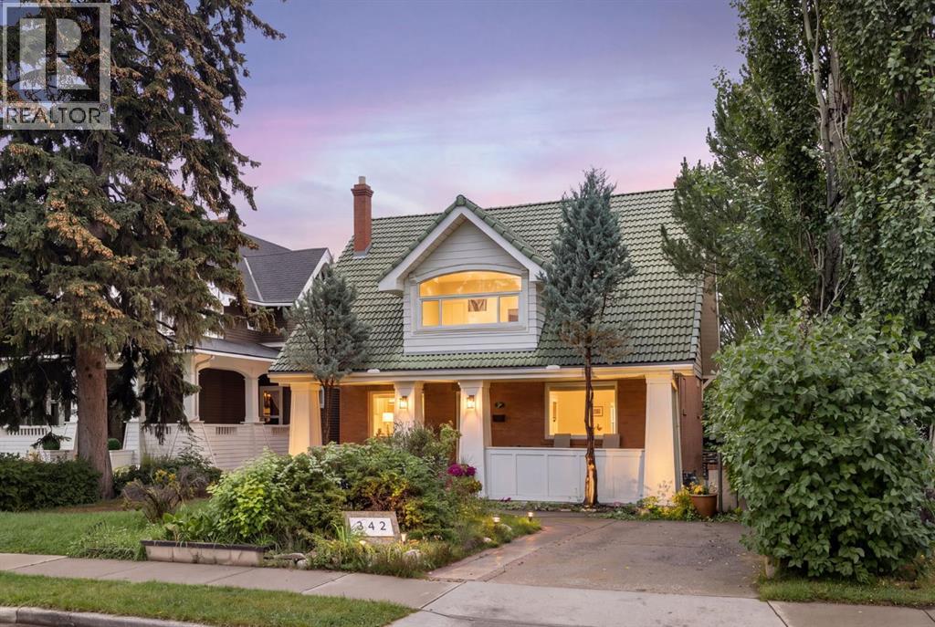 342 Superior Avenue Sw, Calgary, Alberta  T3C 2J2 - Photo 2 - A2343809