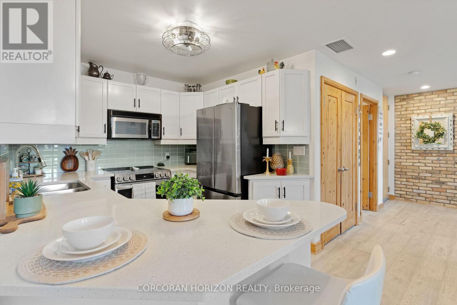 214 - 3 Father David Bauer Drive, Waterloo, Ontario  N2L 6M1 - Photo 15 - X13800330