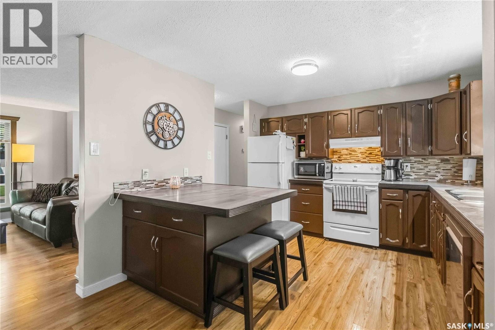 430 Ball Way, Saskatoon, Saskatchewan  S7K 6E7 - Photo 8 - SK048712