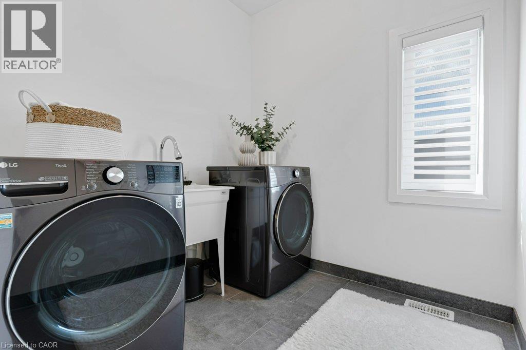 211 Ambrous Crescent, Guelph, Ontario  N1G 0G3 - Photo 40 - 40859482