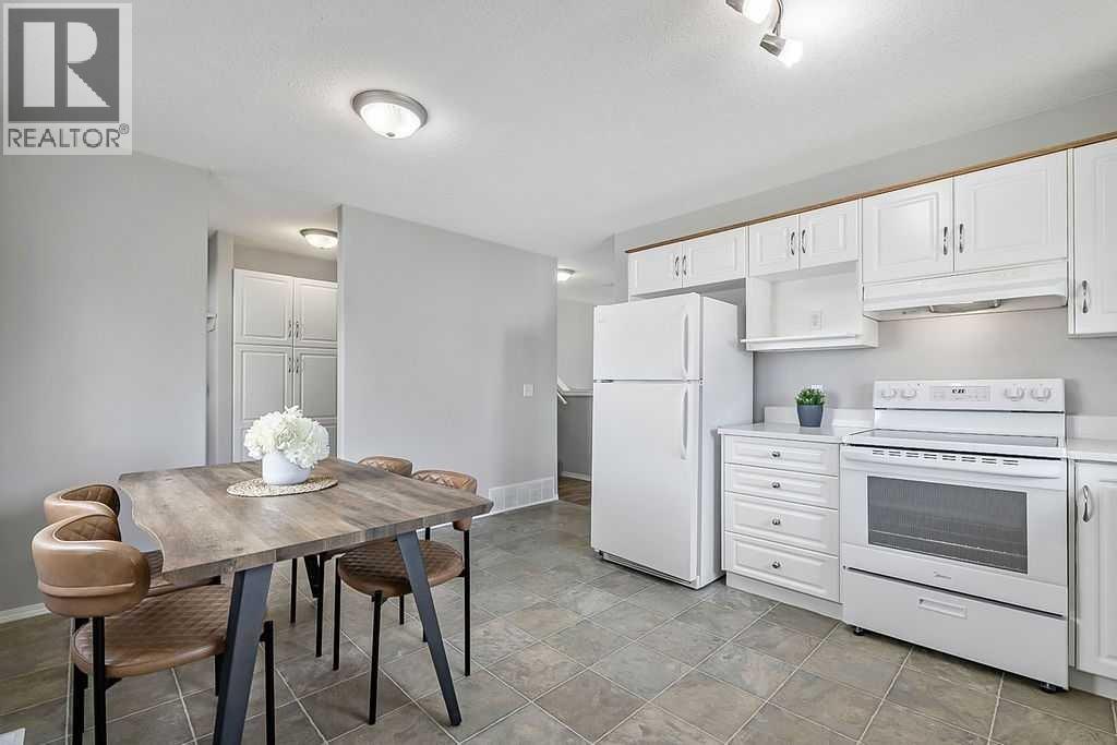 132 Willow Ridge Manor, Diamond Valley, Alberta  T0L 0H0 - Photo 12 - A2342155
