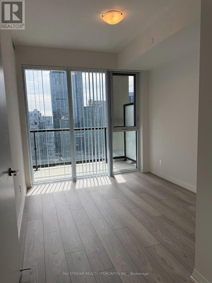 2517 - 400 King Street, Toronto, Ontario  M5V 0X8 - Photo 8 - C13792330