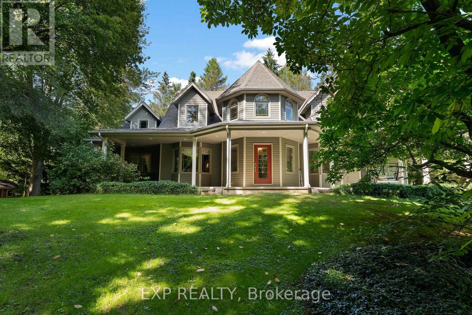 1110 Centre Street, Pelham, Ontario  L0S 1C0 - Photo 2 - X13800354