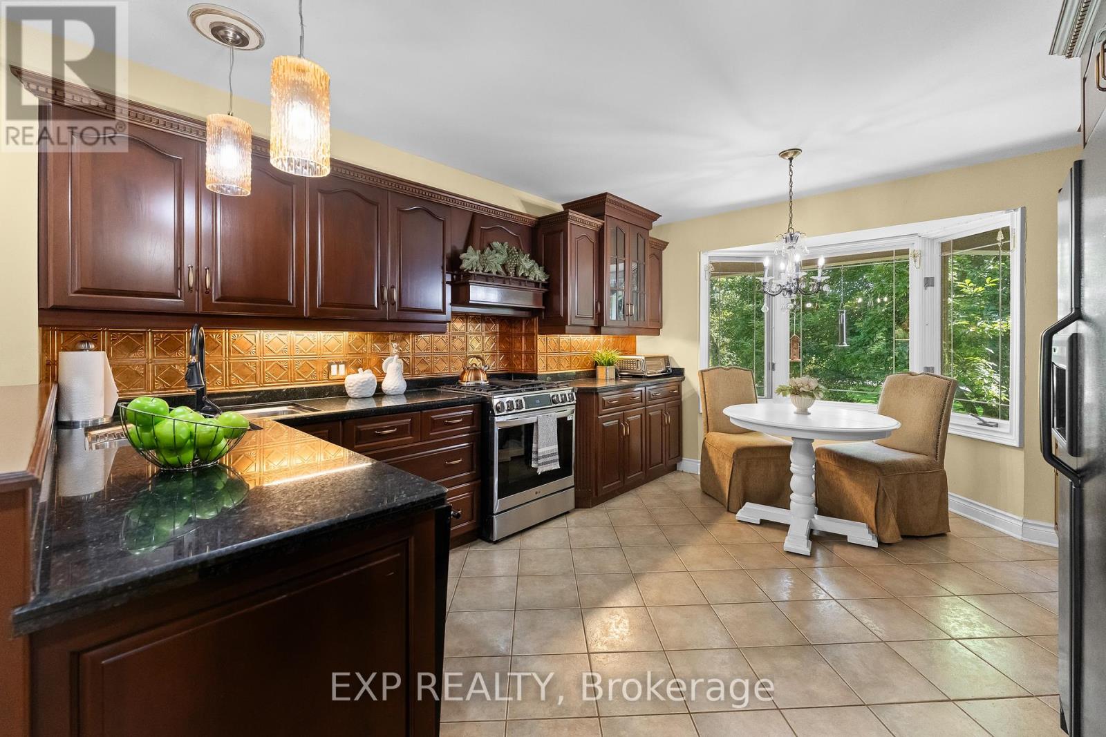 1110 Centre Street, Pelham, Ontario  L0S 1C0 - Photo 9 - X13800354