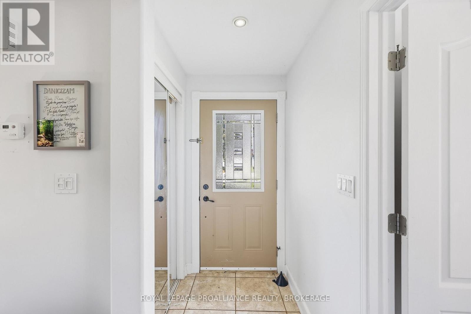 2 Dunkirk Avenue, Kingston, Ontario  K7K 2H4 - Photo 8 - X13797734