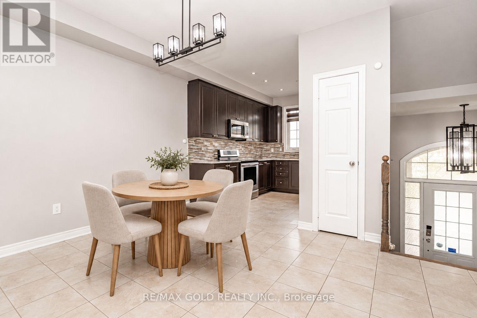 32 Rockman Crescent, Brampton, Ontario  L7A 4B4 - Photo 8 - W13768022